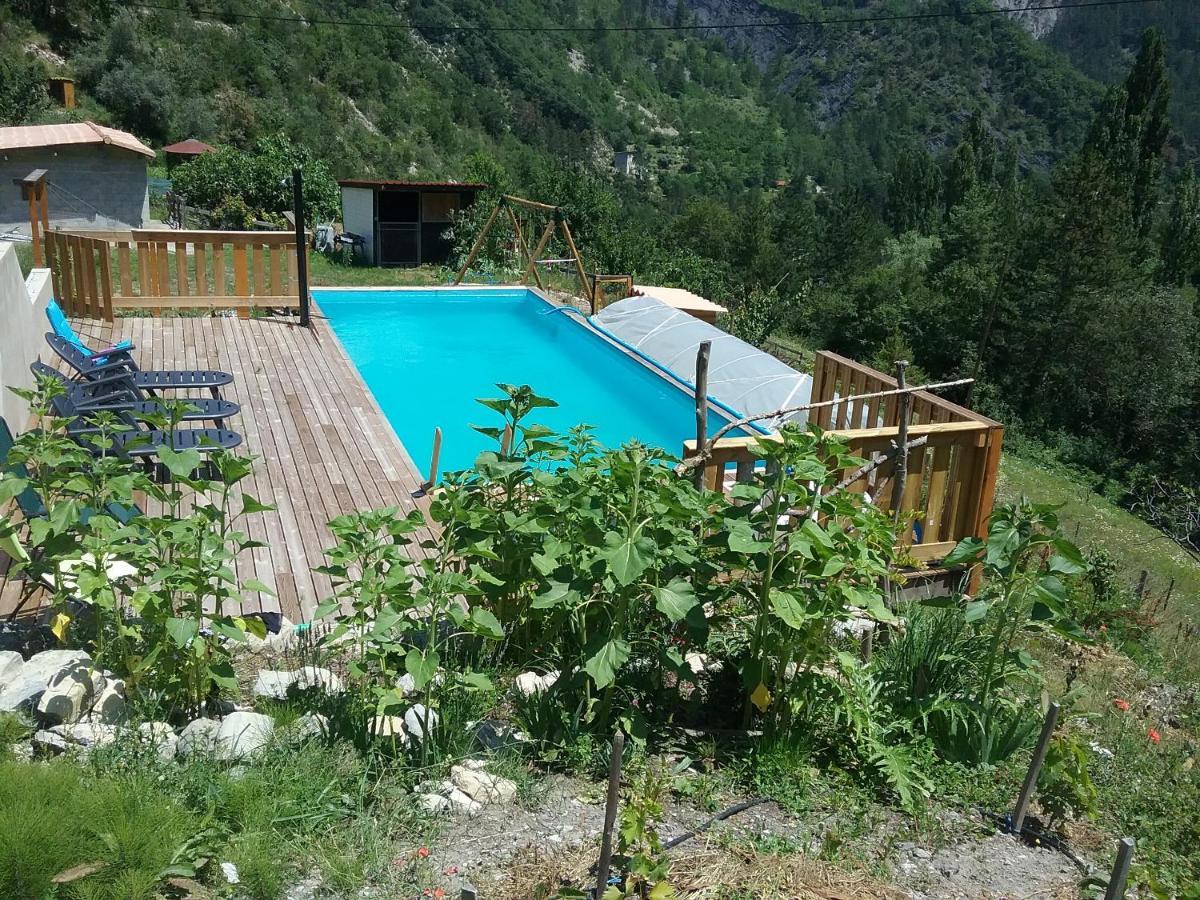 L'Arberc Bed and Breakfast Rigaud Εξωτερικό φωτογραφία